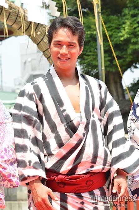 “アツすぎて”ハプニングに見舞われるも三池崇史監督監督から絶賛された市原隼人【モデルプレス】