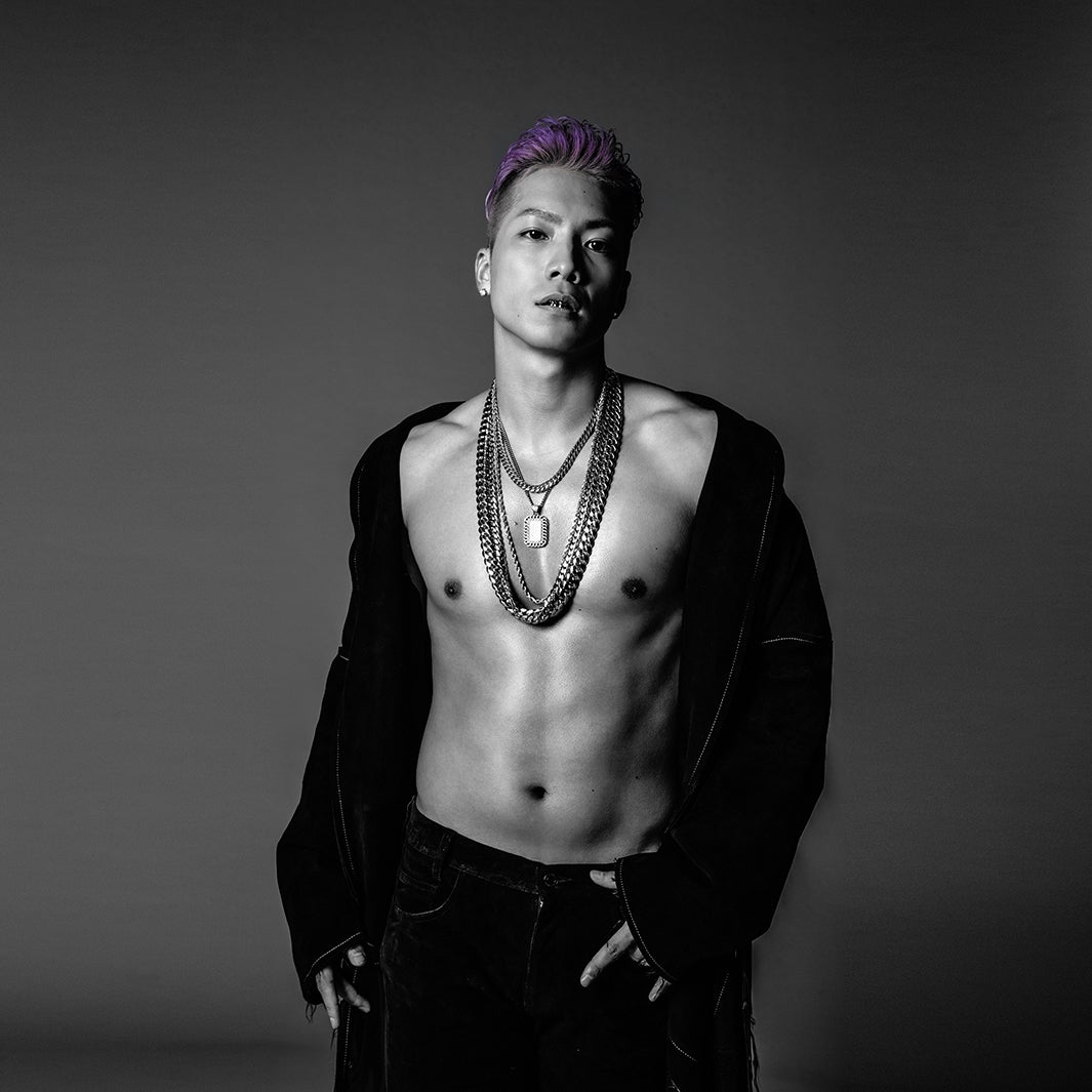 ソロデビューのDOBERMAN INFINITY・SWAY“15年越しの夢”語る 1年半の肉体改造で「30代のエロス」表現＜モデルプレスインタビュー＞  - モデルプレス