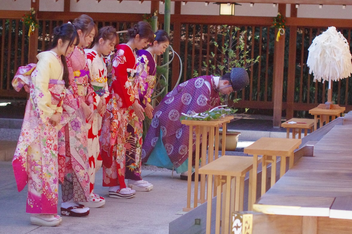 祈祷を行う様子