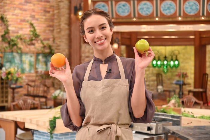 滝沢カレン (C)テレビ朝日