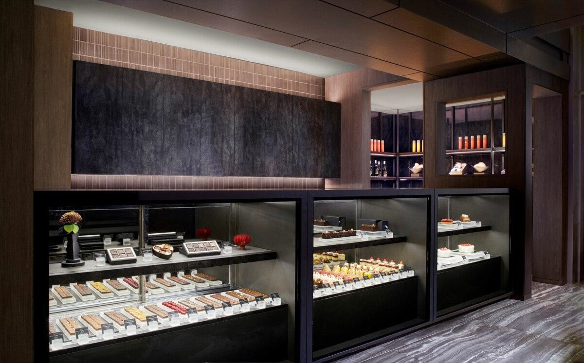 受取はザ・リッツ・カールトン カフェ＆デリで