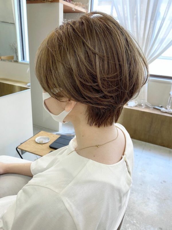 印象が変わるライトブラウンの髪色まとめ カラーチェンジで透明感たっぷりの女性に モデルプレス 印象が変わるライトブラウンの髪色まとめ カラーチェンジで透明感たっぷりの女性に モデルプレス