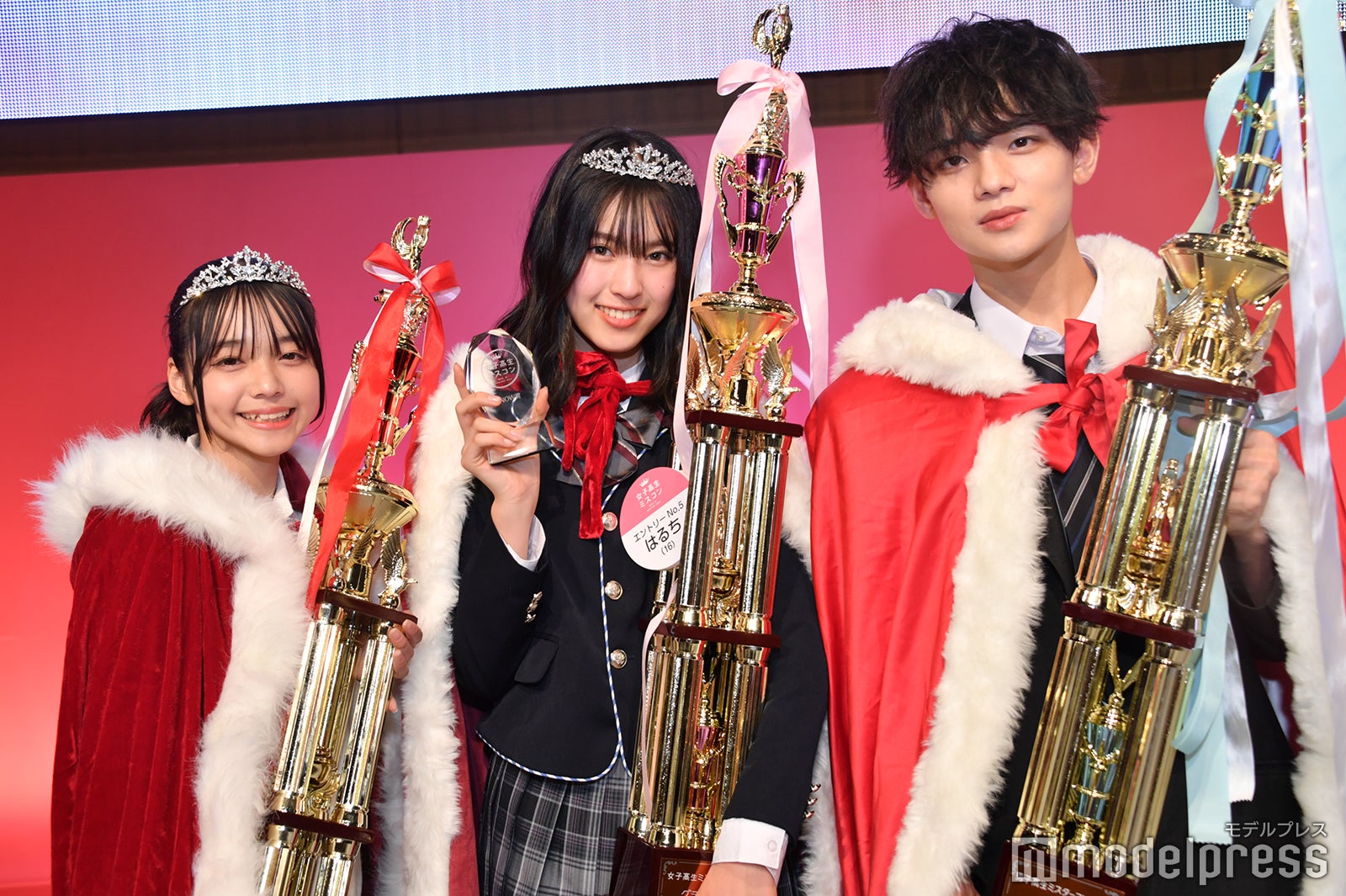 （C）モデルプレス