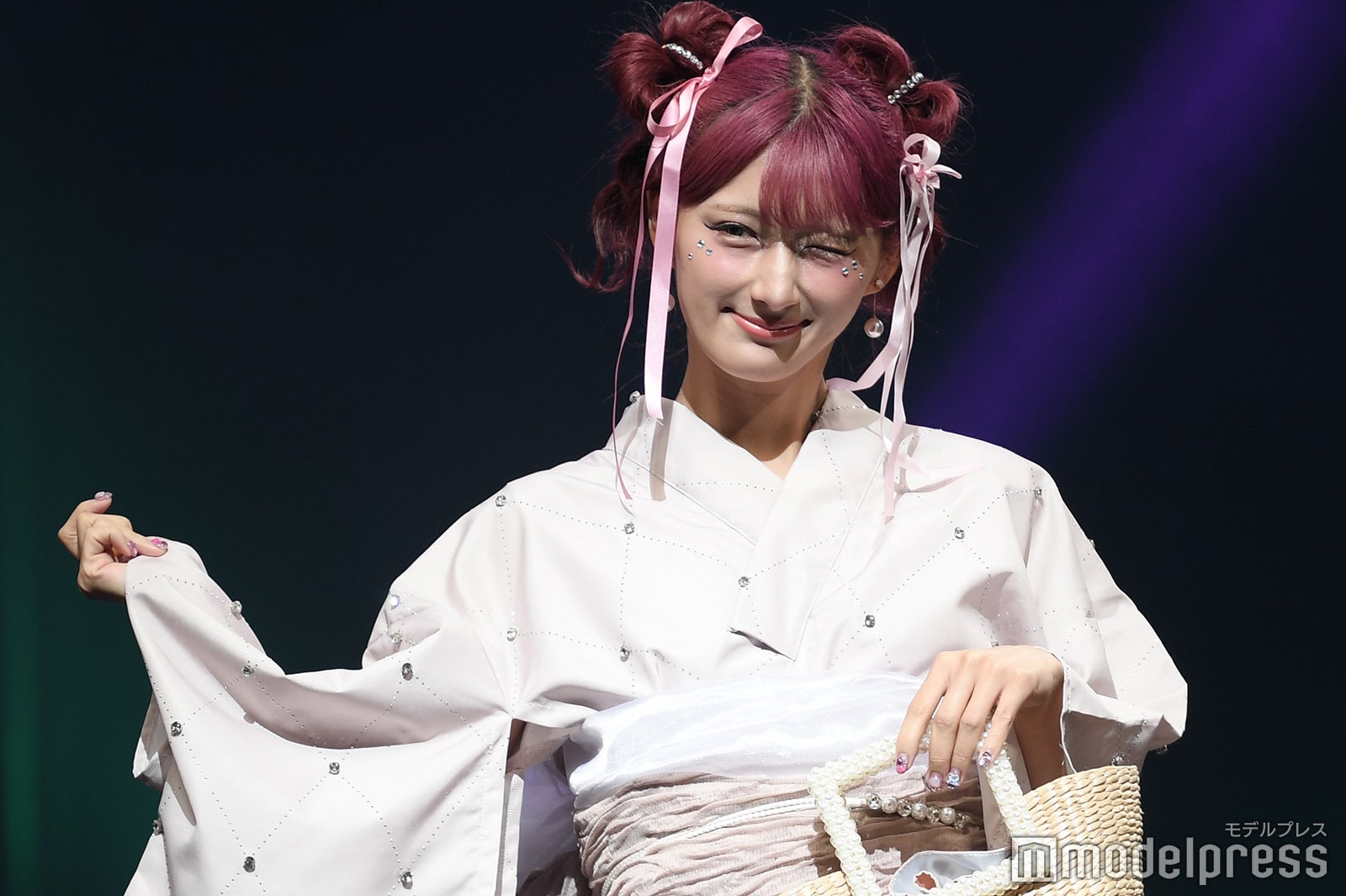 しなこ（C）モデルプレス