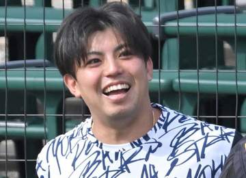 DeNA・東 「ローテの1人として先発の役割を発揮したい」