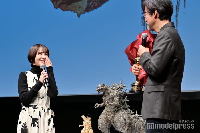 浜辺美波、山崎貴監督(C)モデルプレス