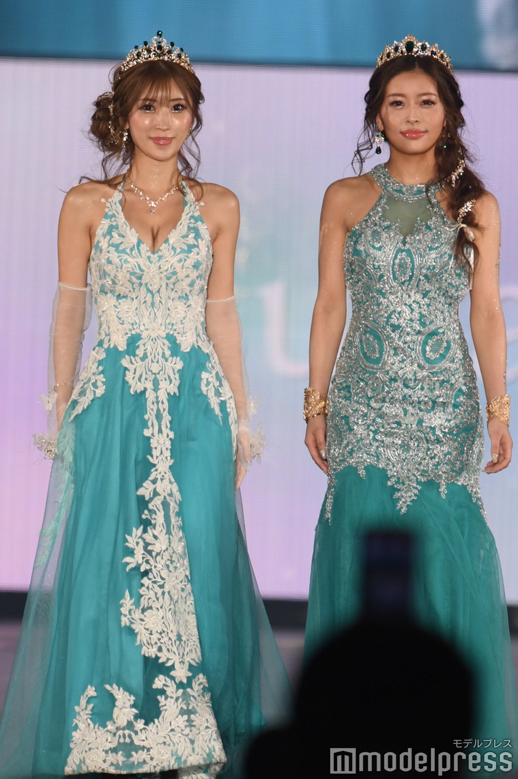 （C）モデルプレス