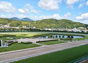 ドラマ「ザ・ロイヤルファミリー」に出演したブレイヴソルジャーは小倉2Rで7着に敗れる