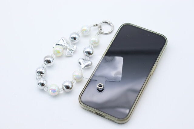 ダイソー　ストラップ（ビッグパーツ、シート付き）