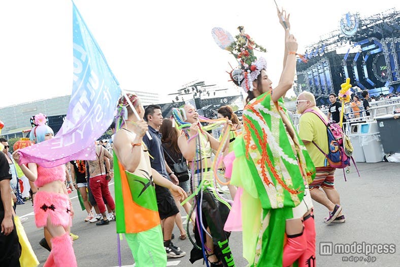 ULTRAの会場を練り歩き中