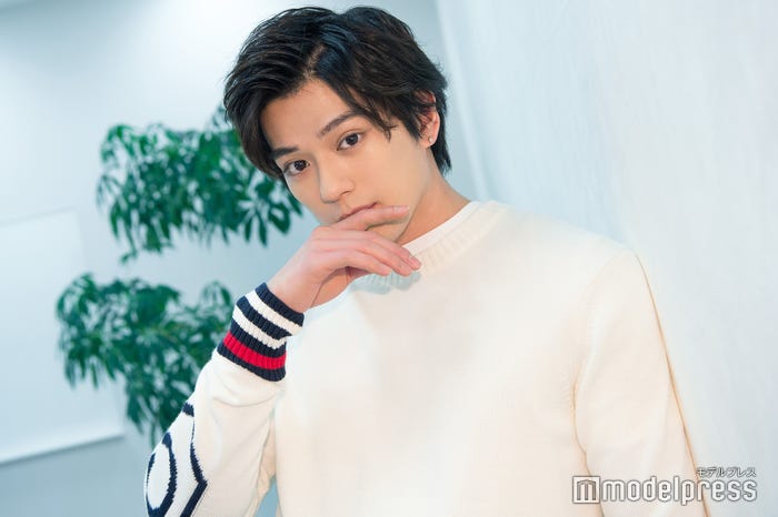 新田真剣佑(C)モデルプレス