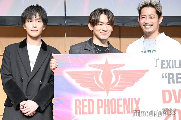 (左から)岩田剛典、NAOTO、黒木啓司 (C)モデルプレス