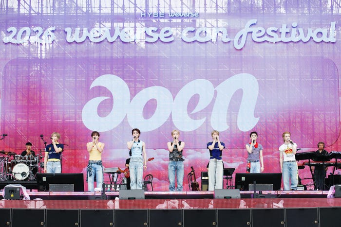 aoen「Weverse Park」(C)2026 Weverse Con Festival