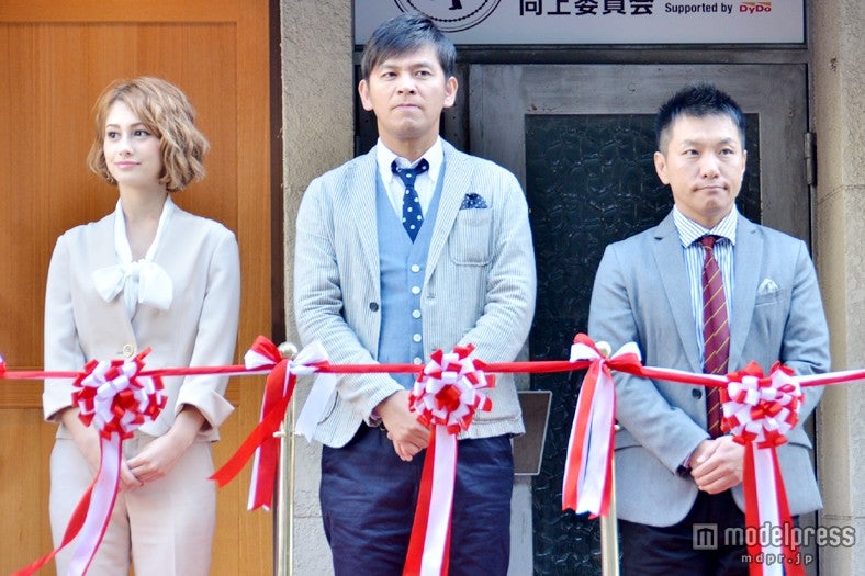 （左から）ダレノガレ明美、岡田圭右、増田英彦