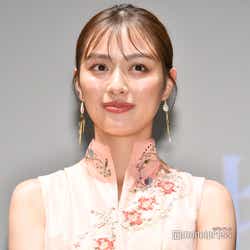 モデルプレス - 内田理央、ミニスカでアクション 異色の役柄&初挑戦に「大変」<盗まれた顔 ~ミアタリ捜査班~>