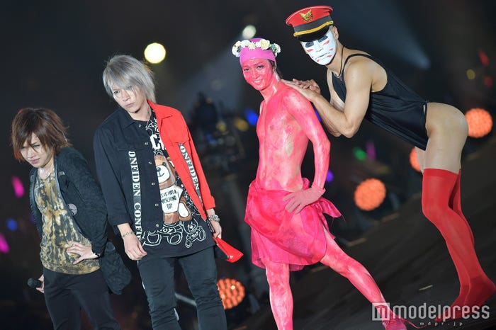 ゴールデンボンバー(C)モデルプレス