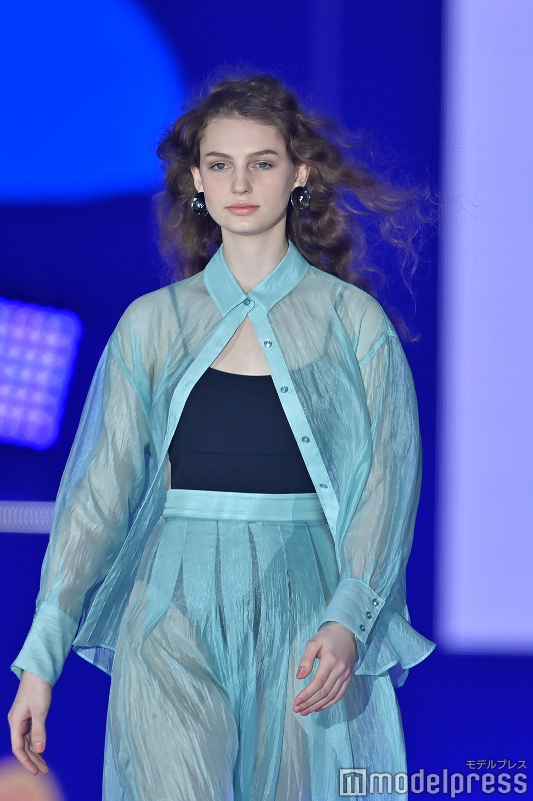 （C）モデルプレス