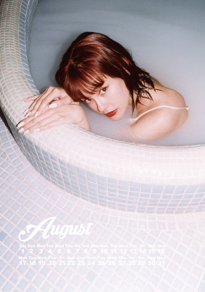 「emma Calendar 2020」より(C)SDP