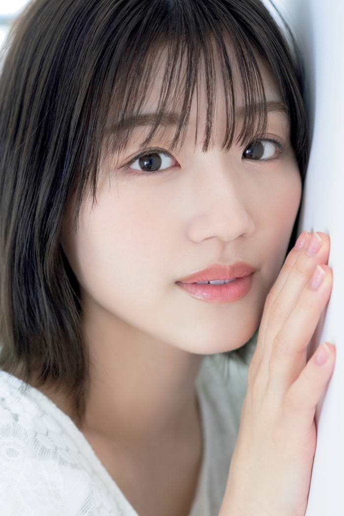 佐々木美玲(C)矢西誠二、光文社