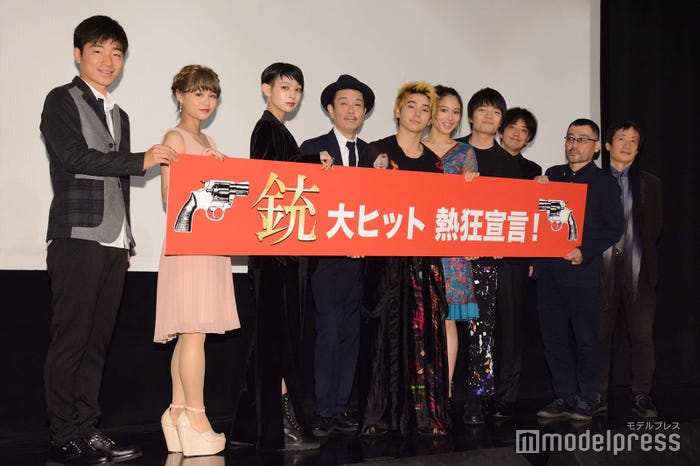 映画「銃」舞台挨拶の様子 (C)モデルプレス