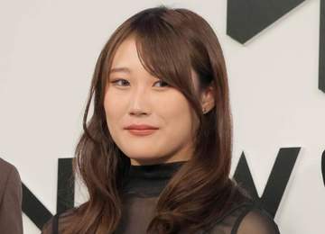 五輪金メダリスト・村瀬心椛が「絵になるなぁ」「クール」雪上とは一変の私服姿に海外ファンも反響 イメチェンも？「髪染めました？」