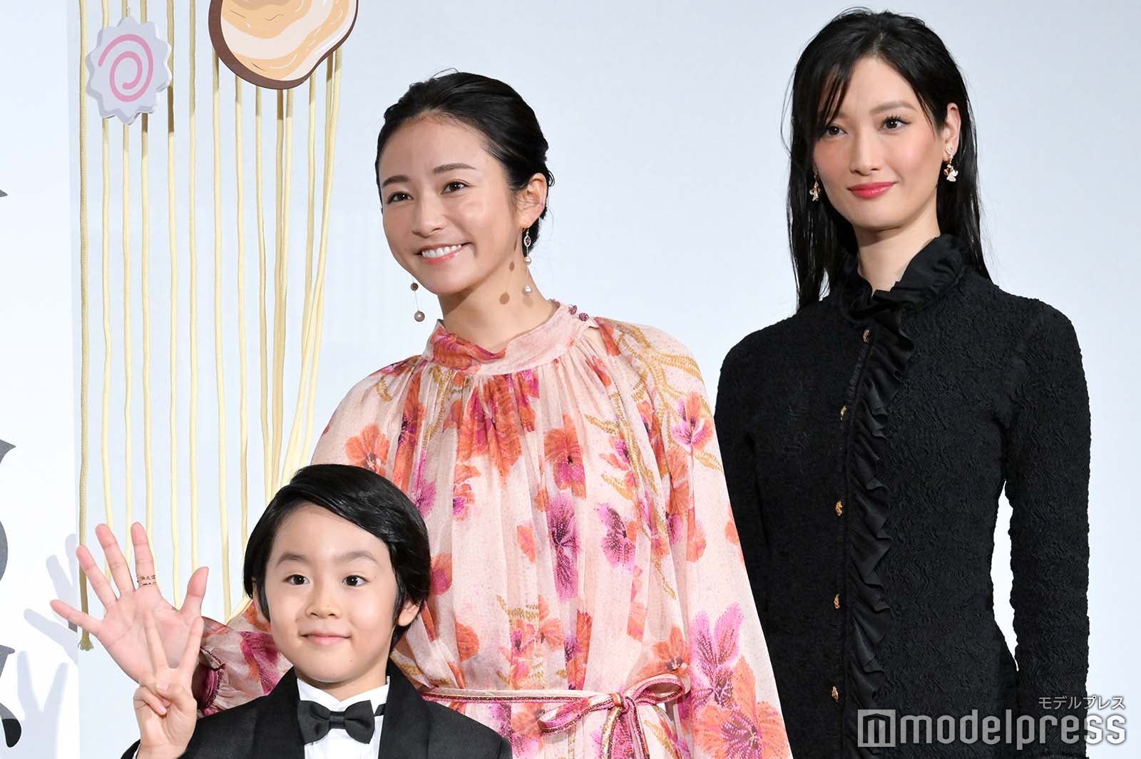 川原瑛都、木村文乃、菜々緒 （C）モデルプレス