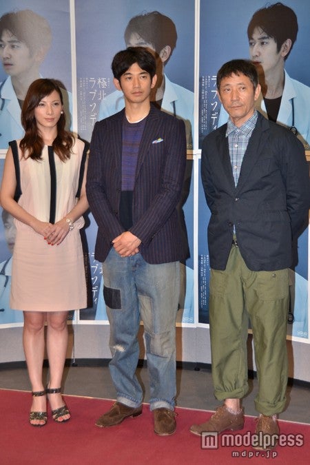 （左から）加藤あい、瑛太、小林薫