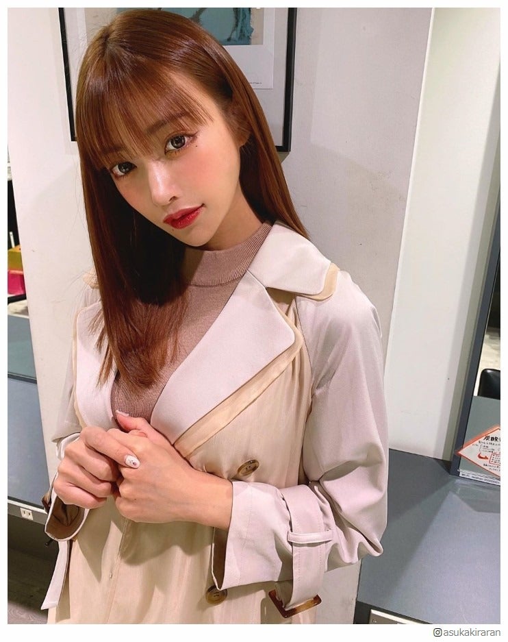 明日花キララ、ぱっつん前髪にイメチェンで絶賛の声「更に美しい」「女神」