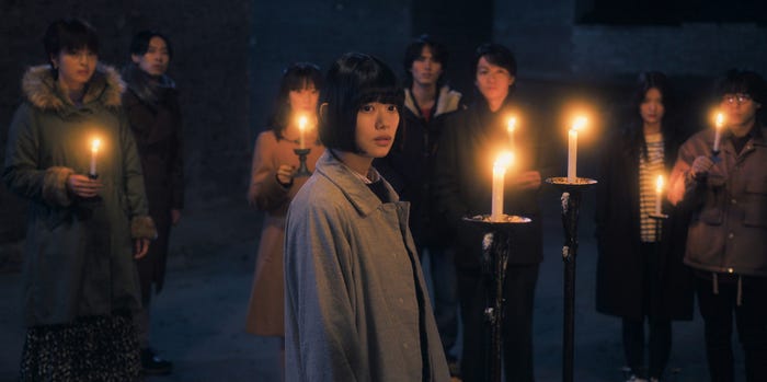 杉咲花(C)五十嵐律人/講談社 (C)2023「法廷遊戯」製作委員会