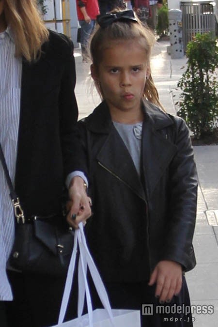 オナーちゃんの変顔。　
WENN.com／Zeta Image