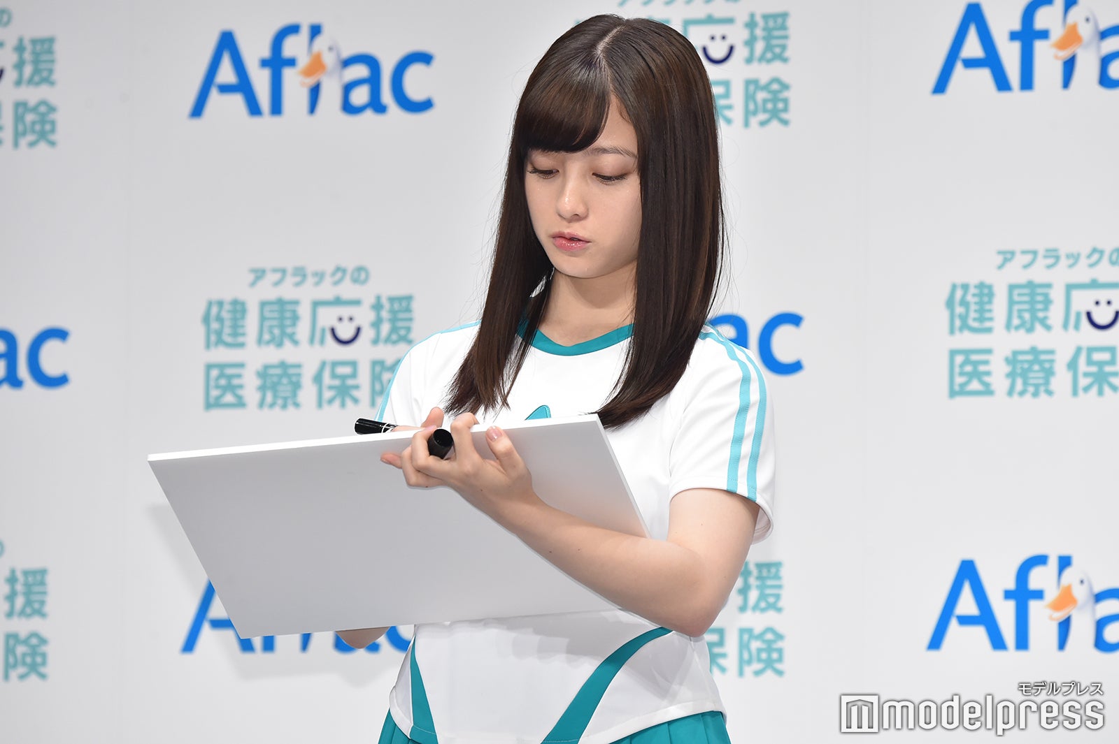 橋本環奈（C）モデルプレス