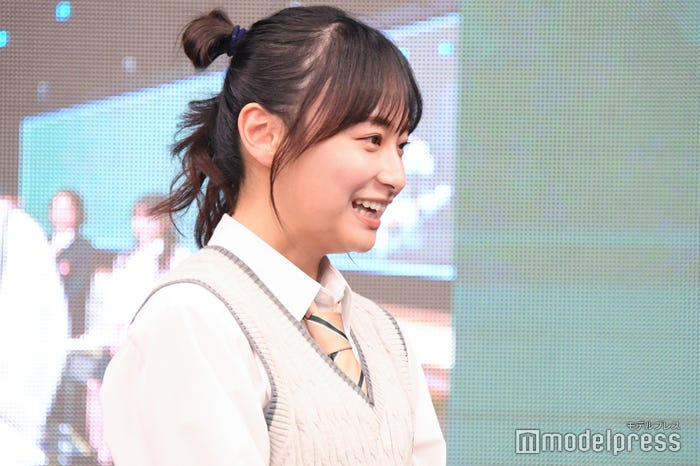 胸キュンセリフを完璧に披露する影山優佳(C)モデルプレス