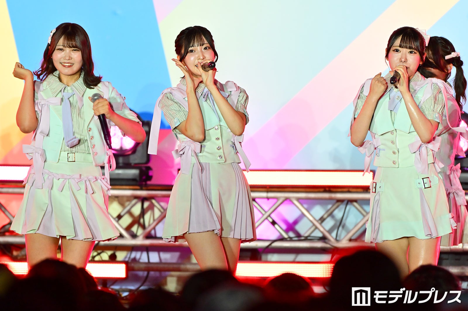 ≒JOY（C）モデルプレス
