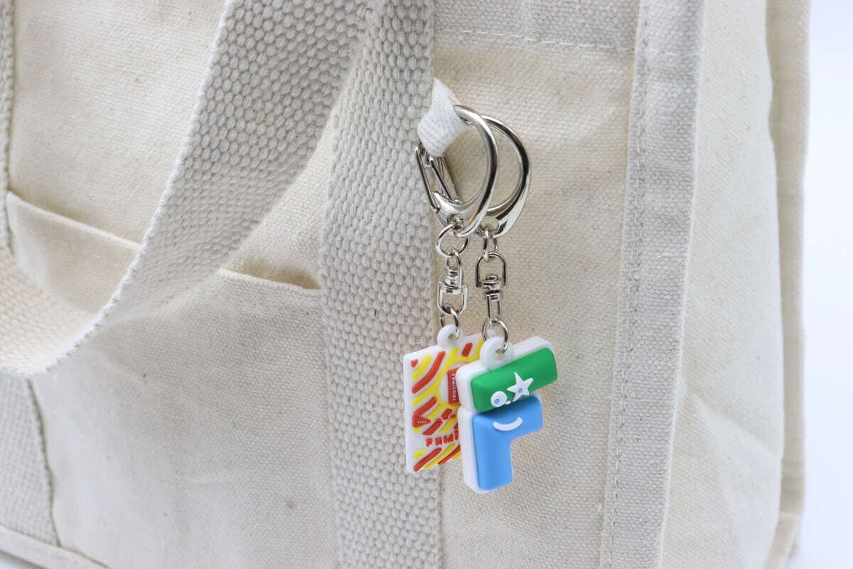 ファミチキMINIとF