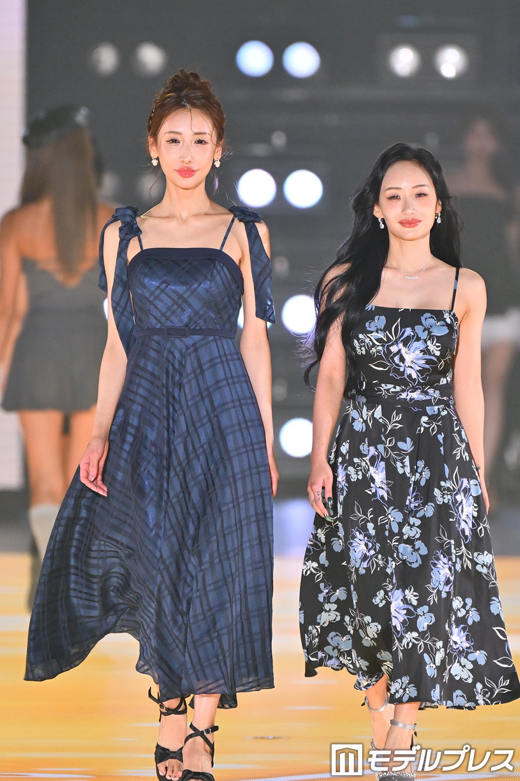 鳳まりあ、与那覇ハル（C）モデルプレス