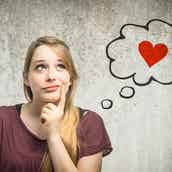 周りは結婚ラッシュなのに 結婚できないアラサー女性のあるある3パターン モデルプレス 周りは結婚ラッシュなのに 結婚できないアラサー女性のあるある3パターン モデルプレス