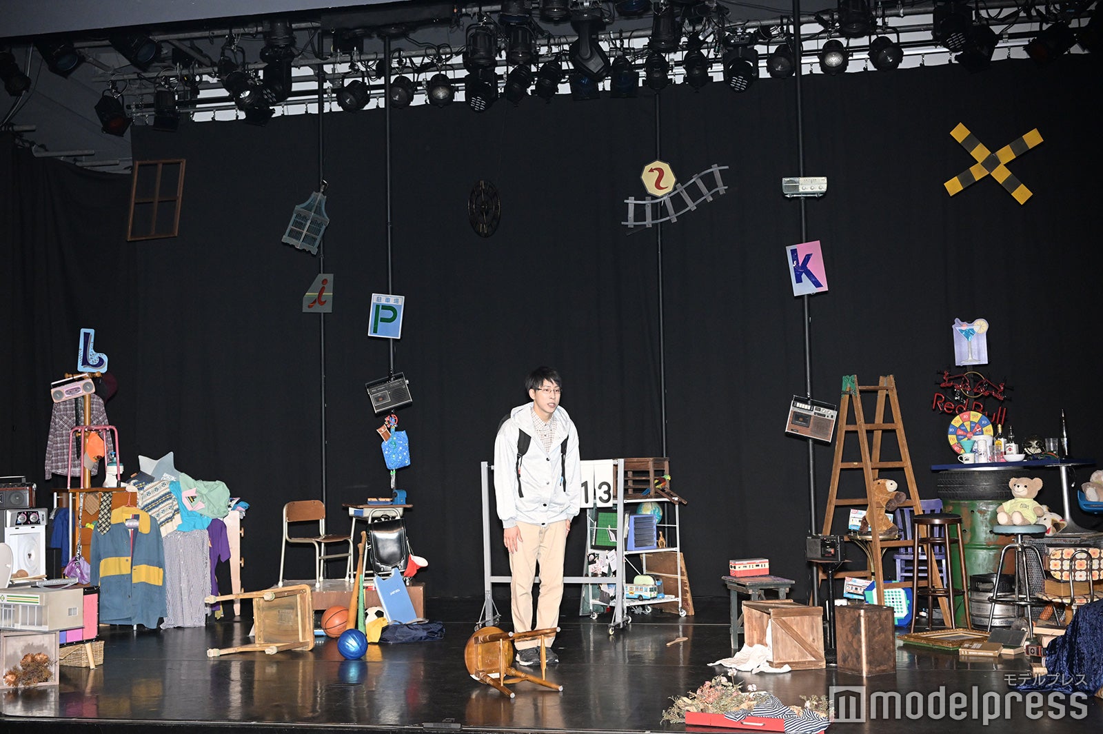 陣（C）モデルプレス