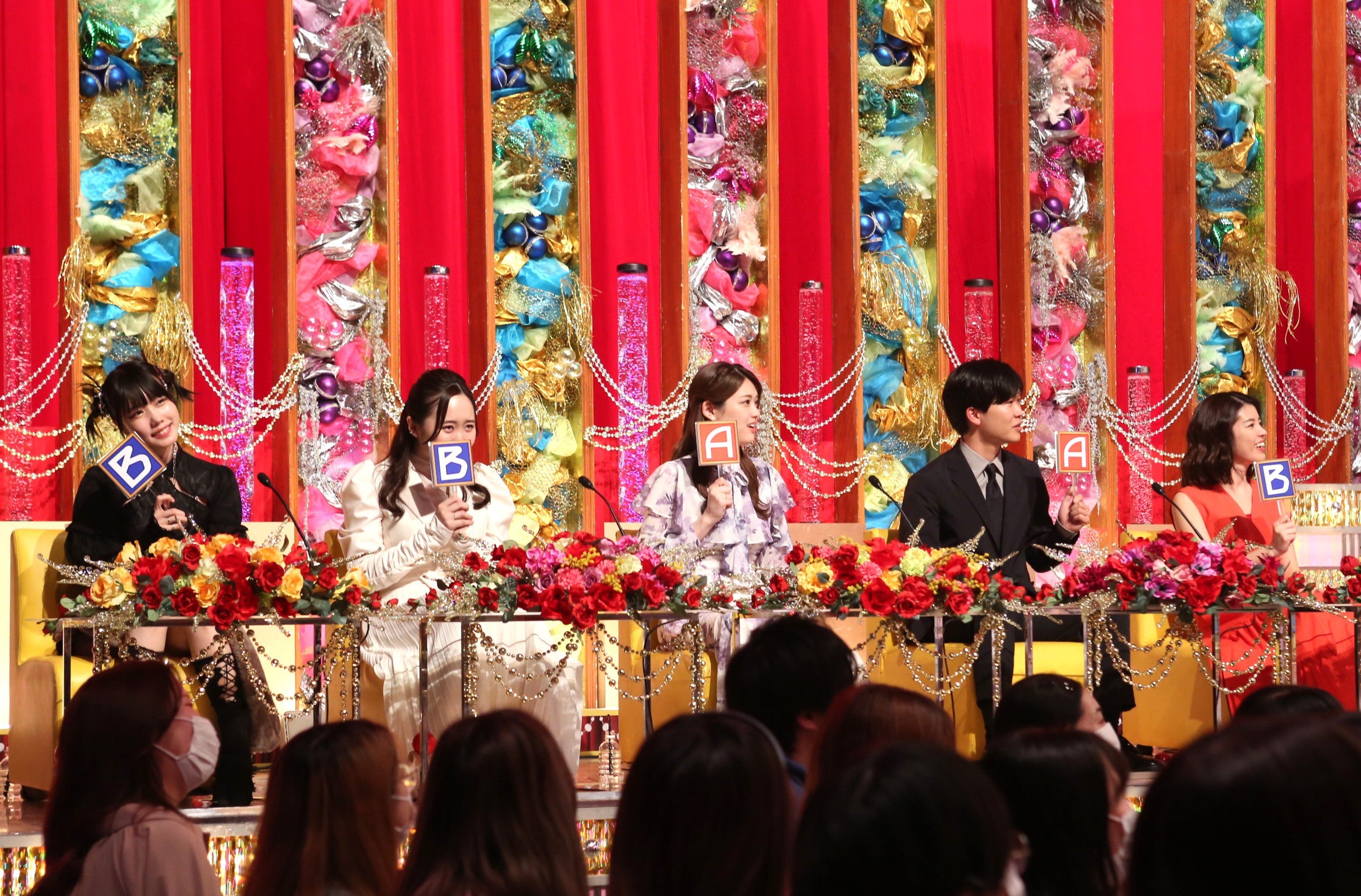 （左から）あの、本田望結、松村沙友理、鈴木福、神田愛花（C）フジテレビ