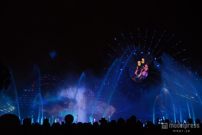 新エンターテイメント「ワールド・オブ・カラー：セレブレイト！ワンダフル・ワールド・オブ・ウォルト・ディズニー」