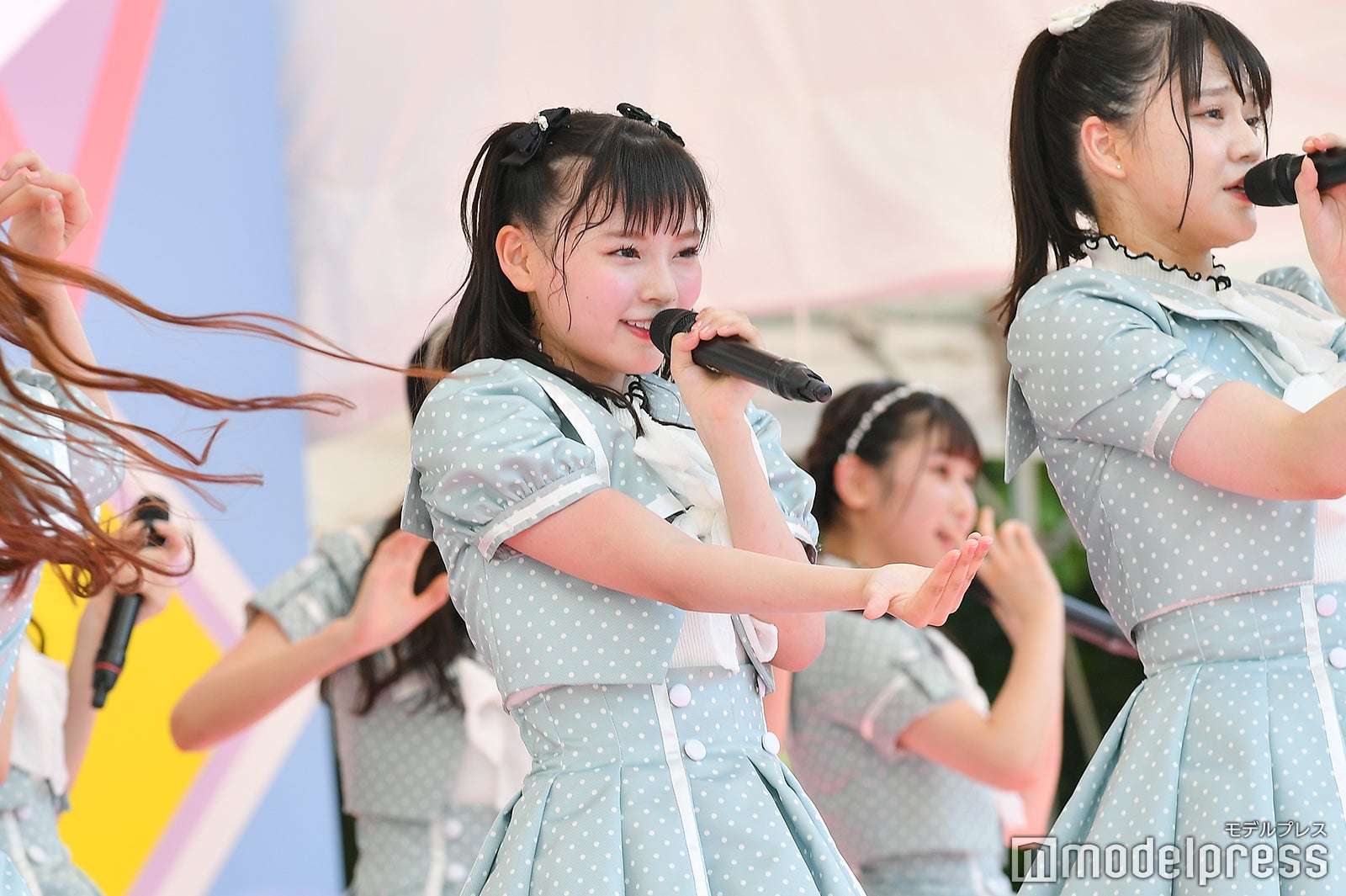 ＝LOVE（C）モデルプレス