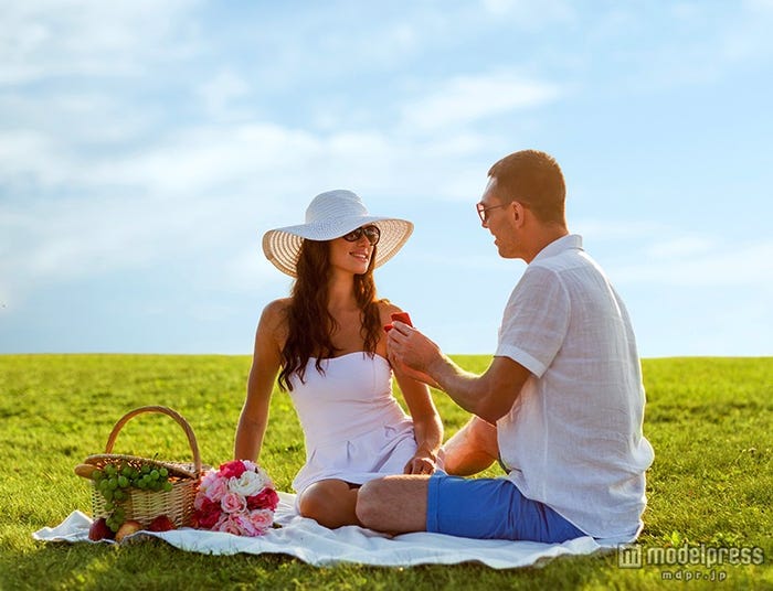 ドライブデートに誘って良かったと思われるように(Photo by Syda Productions)