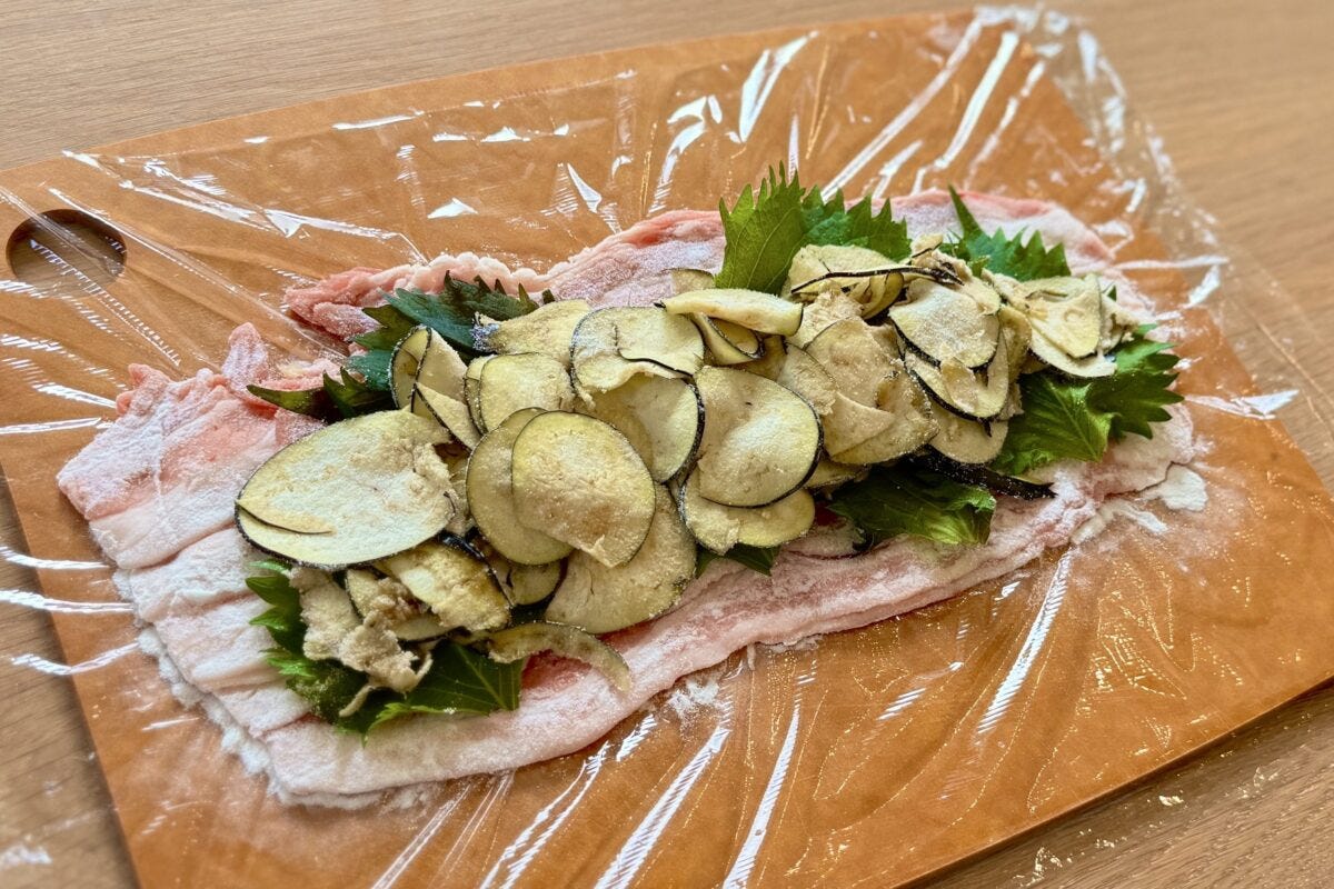 ふじたかなのワールドクッキング　豚バラなす折りたたみ焼き
