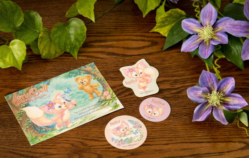 ポストカード＆ステッカー¥600（C）Disney