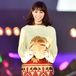 モデルプレス - 乃木坂46西野七瀬の爽やかスマイルに歓声止まず トレンド秋コーデを着こなし<TGC北九州2016>
