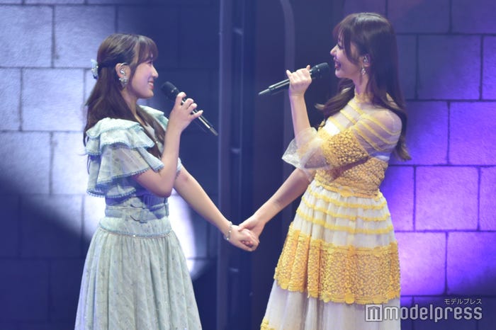 矢吹奈子、指原莉乃(C)モデルプレス