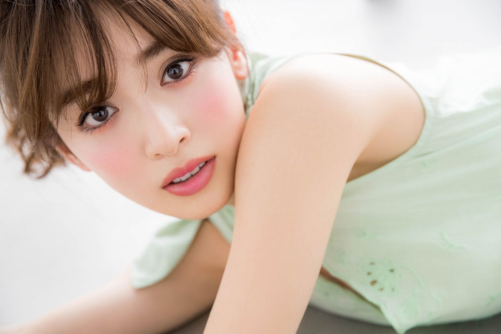 泉里香／「VOCE」7月号（画像提供：講談社）