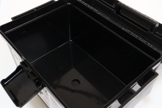 ダイソー　タックルボックス　メイン収納