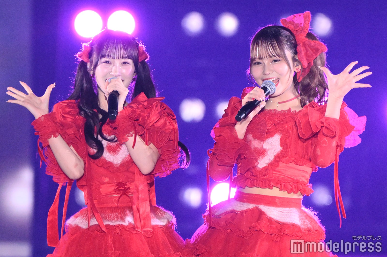 音嶋莉沙、大場花菜（C）モデルプレス