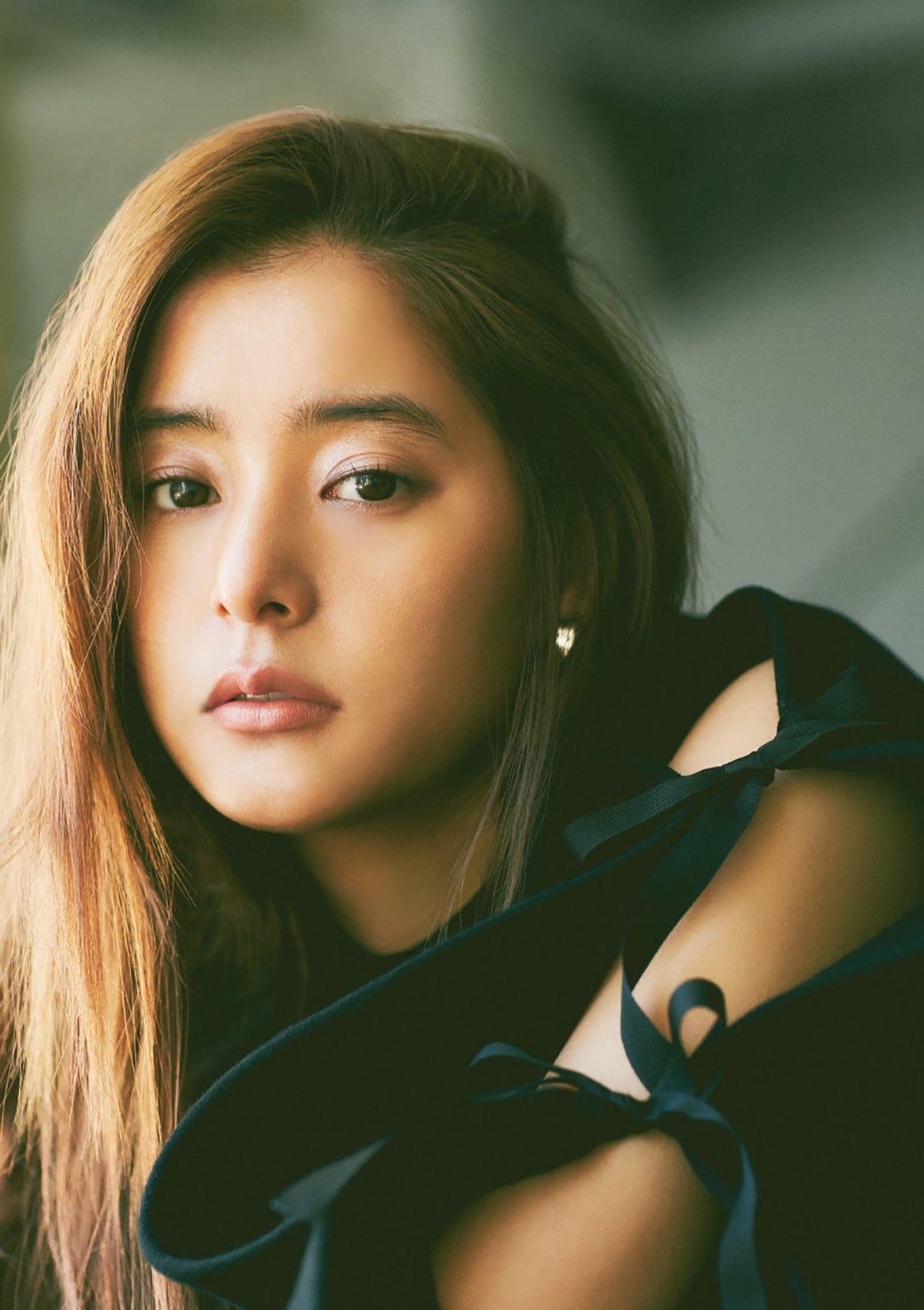 「新木優子オフィシャルカレンダー2018.4-2019.3」9月カット（画像提供：SDP）