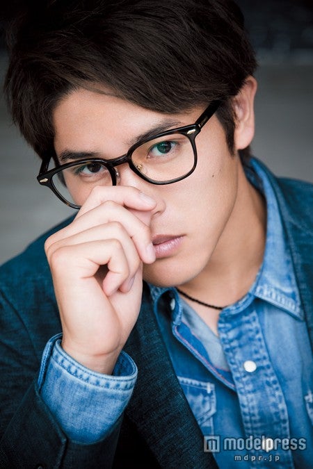 サッカー内田篤人 セクシーな肉体美披露 結婚観を語る モデルプレス